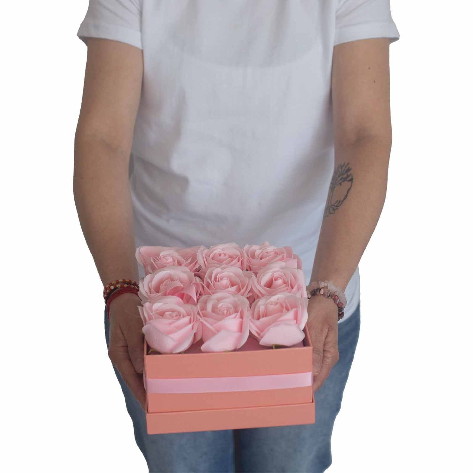 Soap Flower Gift Bouquet - 14 Pink Roses - Round